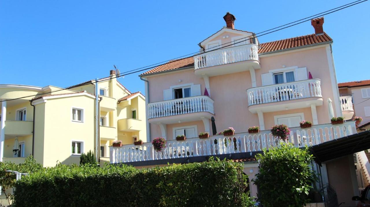 Apartments Ravlic مالينسكا المظهر الخارجي الصورة
