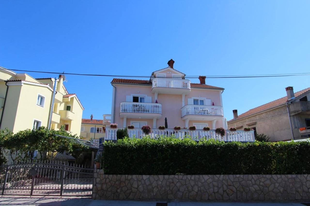 Apartments Ravlic مالينسكا المظهر الخارجي الصورة